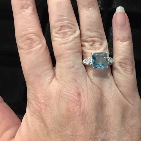 BLUE Ring sz 7 - Picture 3 of 3